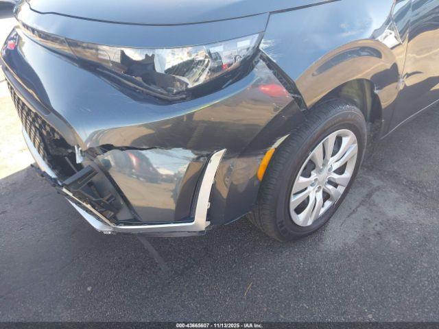 Kia Soul Lx Image 11