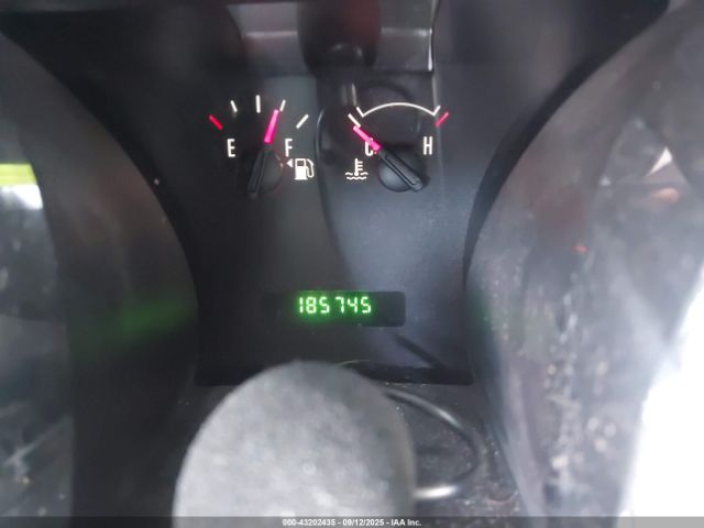 Ford Mustang V6 Image 15