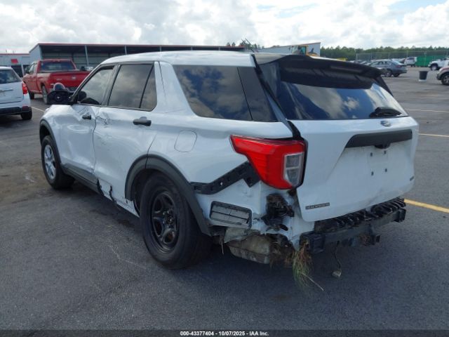 Ford Police Interceptor Image 4