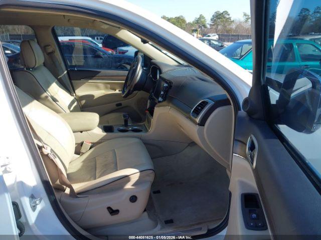 Jeep Grand Cherokee Overland Image 12