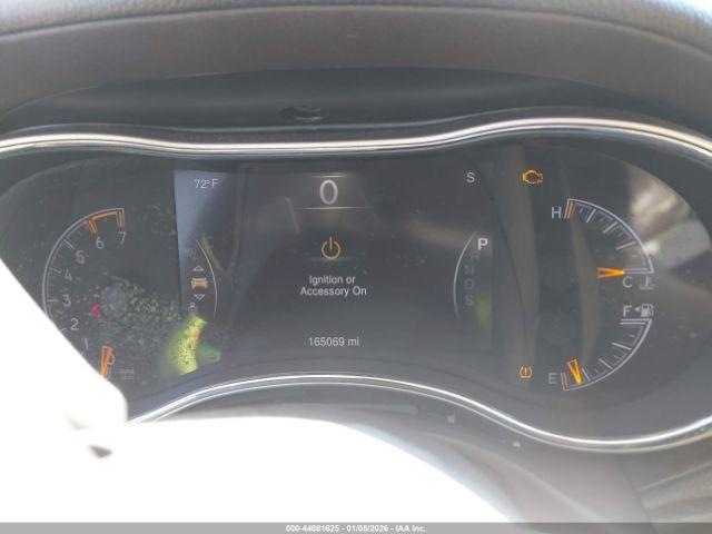 Jeep Grand Cherokee Overland Image 6