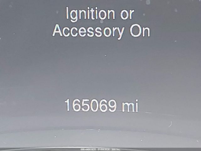 Jeep Grand Cherokee Overland Image 16