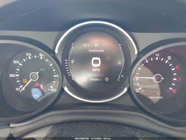 FIAT 500L Trekking Image 16