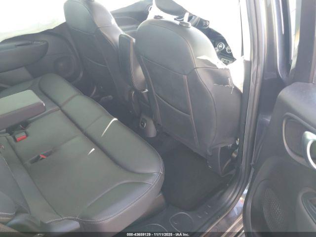 FIAT 500L Trekking Image 12