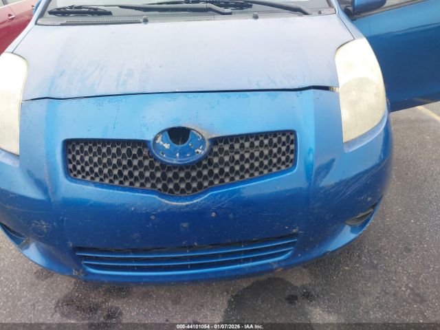 Toyota Yaris Image 11