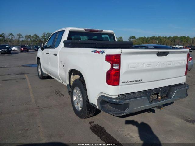 Chevrolet Silverado 1500 Work Truck Image 12