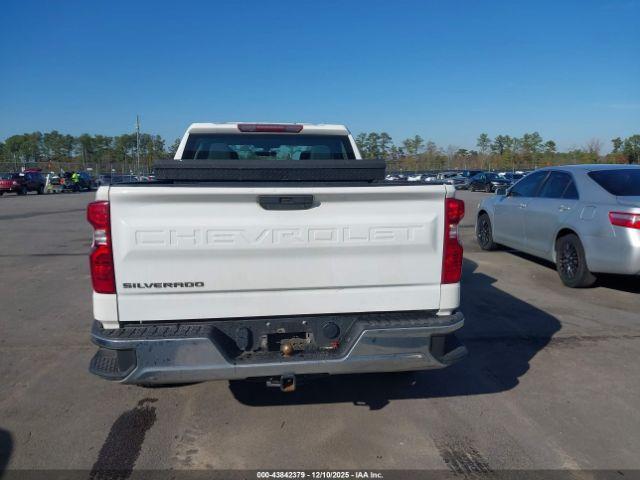 Chevrolet Silverado 1500 Work Truck Image 9