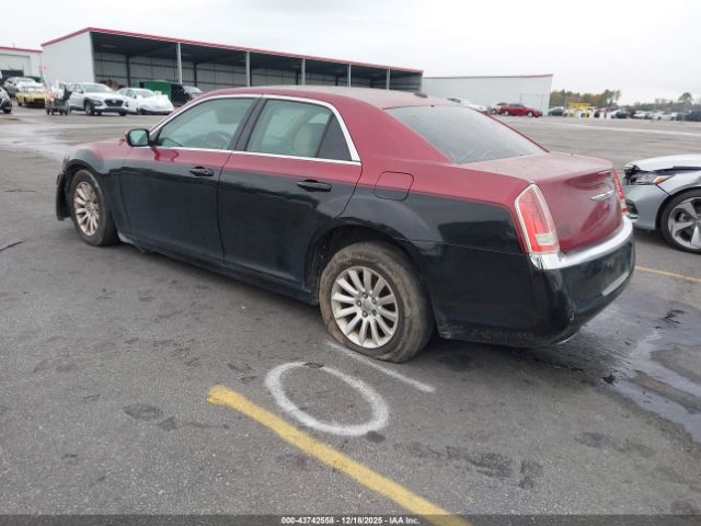 Chrysler 300 Image 4