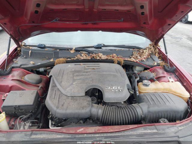 Chrysler 300 Image 9