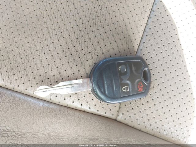 Ford F-150 Lariat Image 11