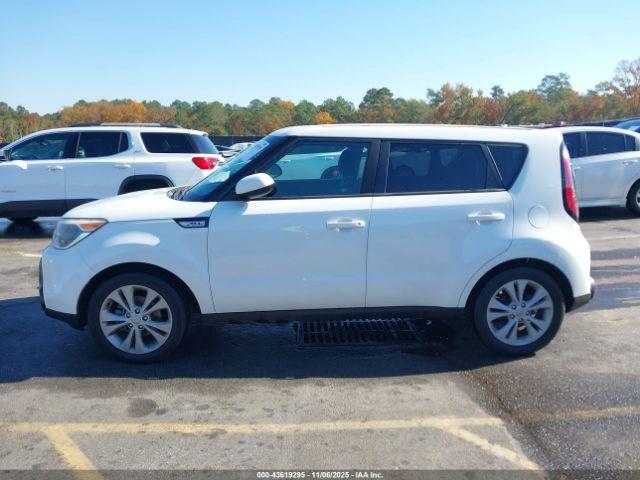 Kia Soul + Image 15