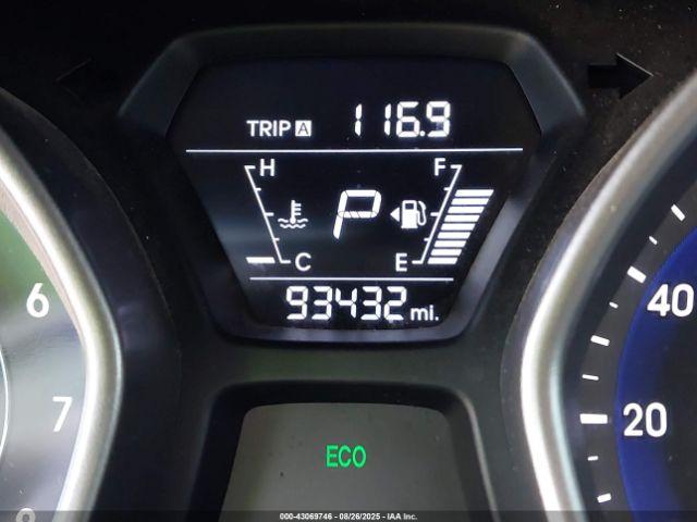 Hyundai ELANTRA Se Image 7