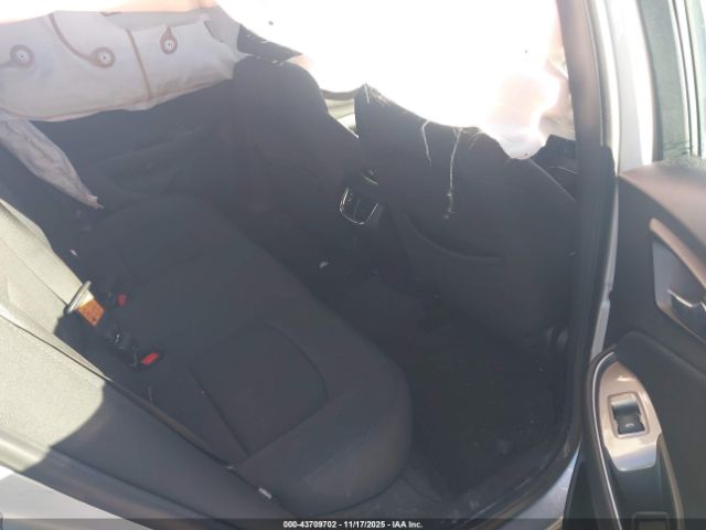 Chevrolet Malibu Fwd Lt Image 15