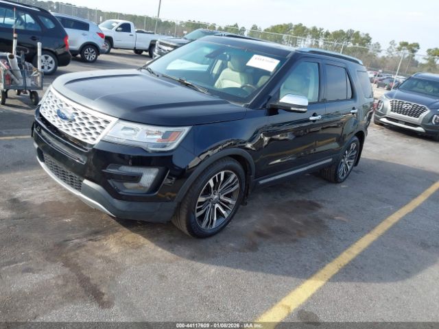 Ford Explorer Platinum Image 4