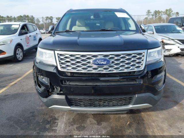 Ford Explorer Platinum Image 8