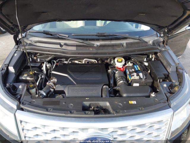 Ford Explorer Platinum Image 10