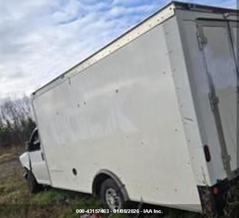 Chevrolet Express Work Van Image 6