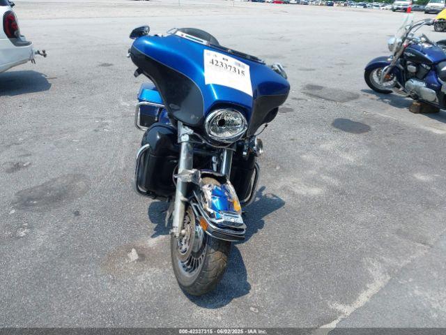 Harley-Davidson Flhtk Image 8