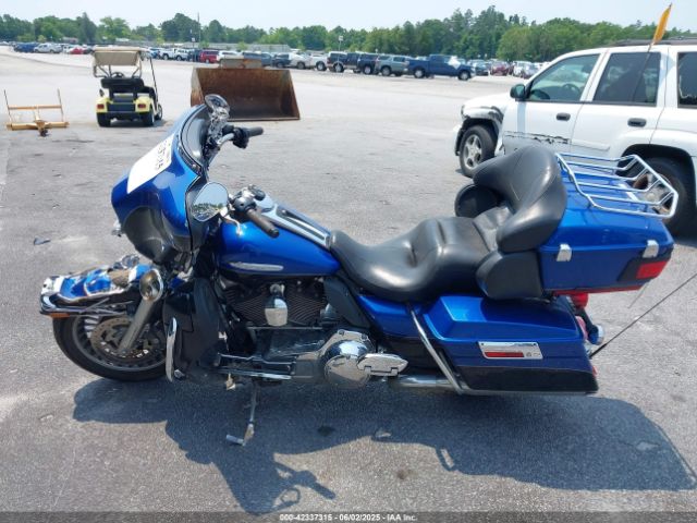 Harley-Davidson Flhtk Image 12