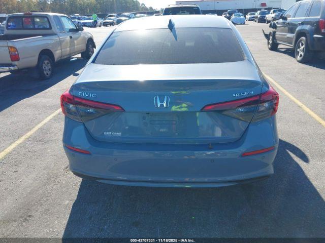 Honda Civic Touring Image 16