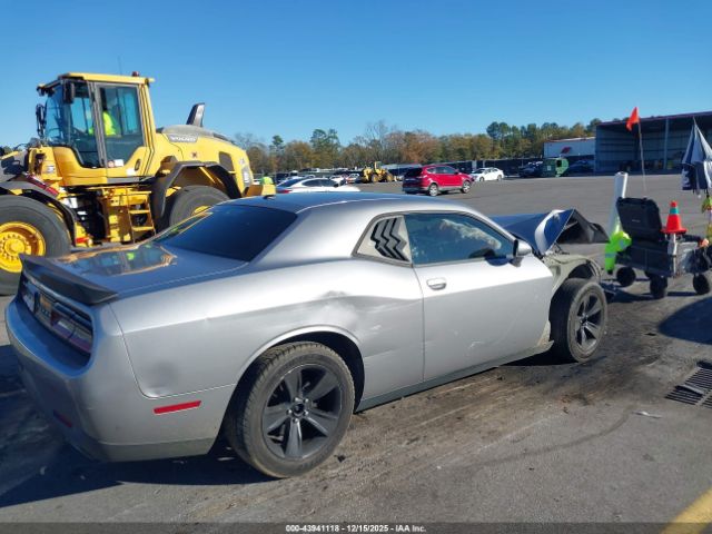 Dodge Challenger Sxt Image 6