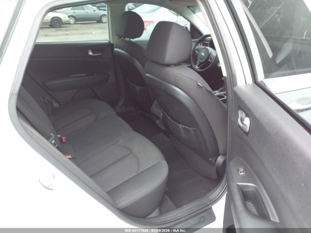 Kia Optima Lx Image 4