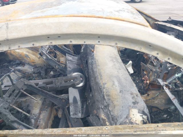 Ford Mustang Image 8