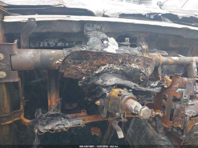 Ford Mustang Image 4