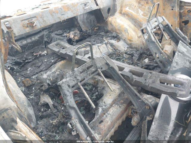 Ford Mustang Image 7