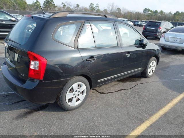 Kia Rondo Lx Image 2