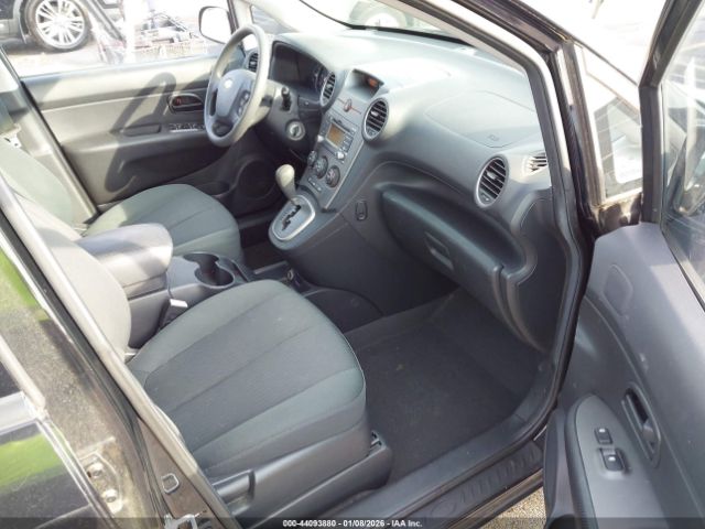 Kia Rondo Lx Image 5