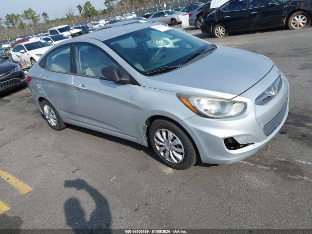  Salvage Hyundai ACCENT