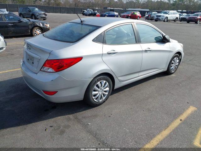Hyundai ACCENT Gls Image 10