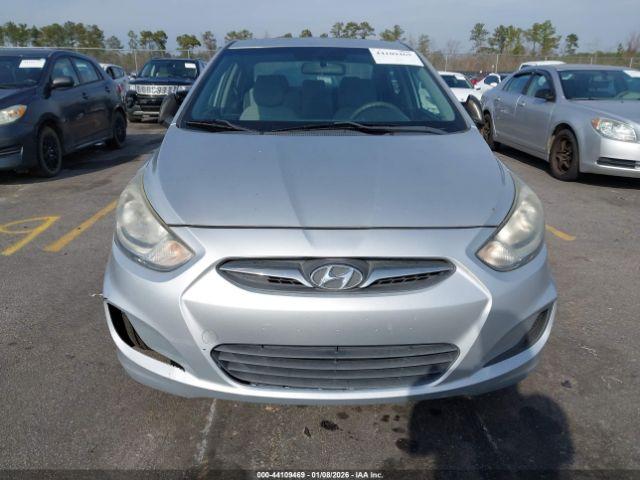 Hyundai ACCENT Gls Image 3