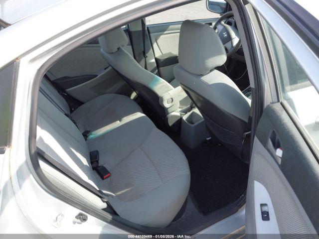Hyundai ACCENT Gls Image 5