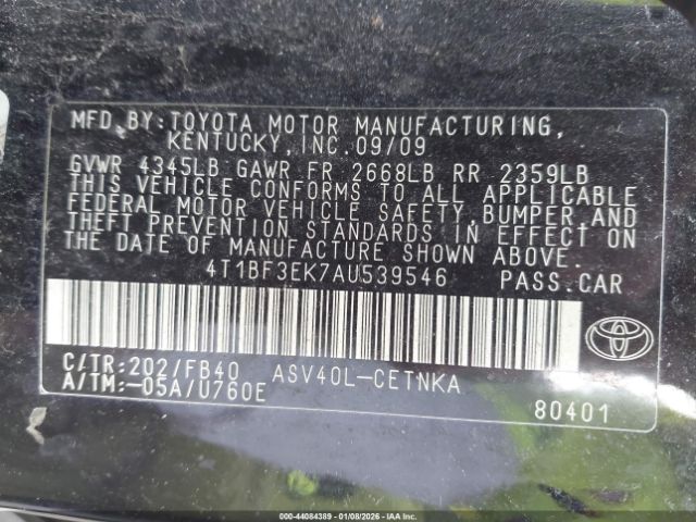 Toyota Camry Le Image 5