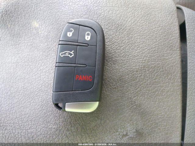 Chrysler 300c Image 13